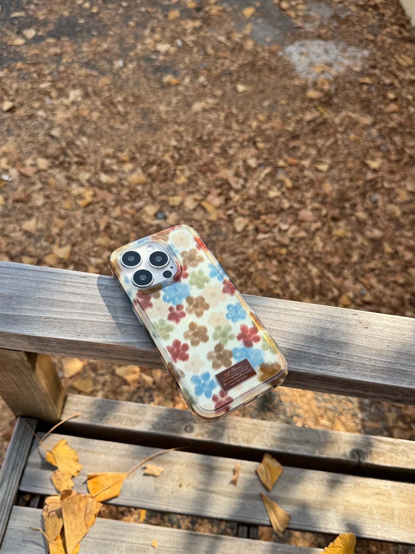 Vintage Ripple Texture Flower Pattern Phone Case for iPhone