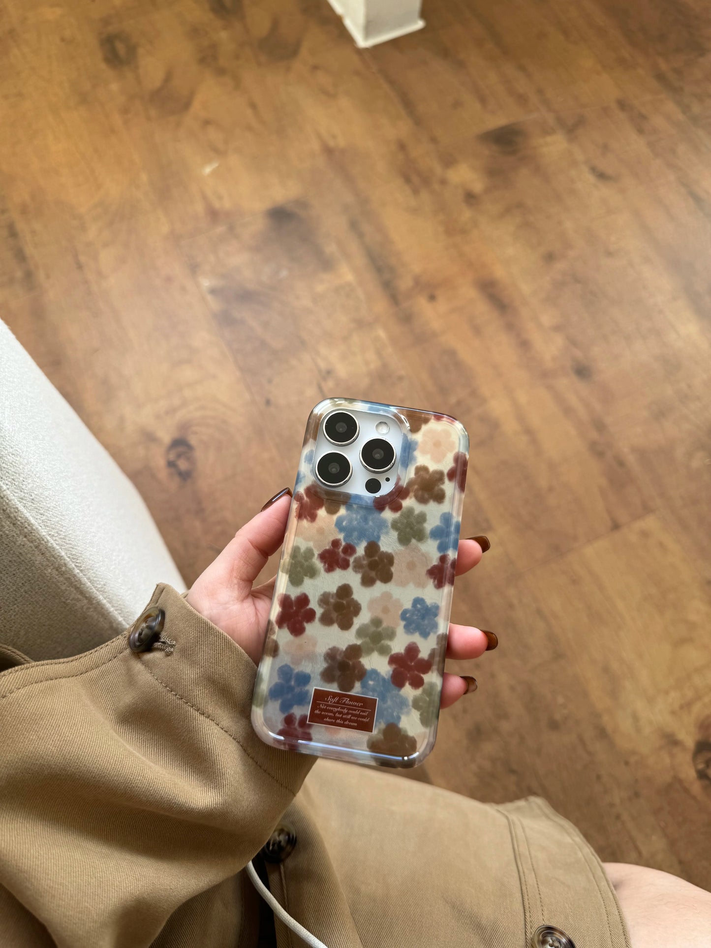 Vintage Ripple Texture Flower Pattern Phone Case for iPhone