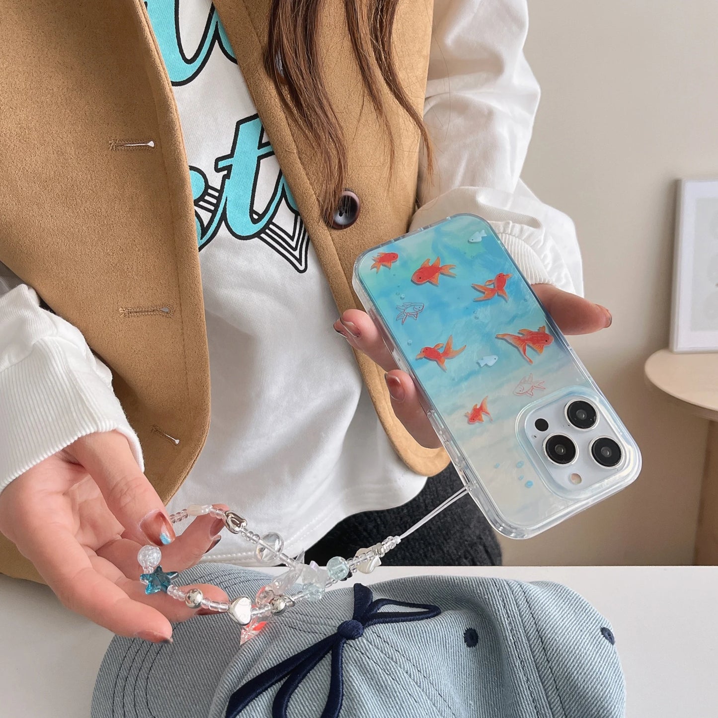 Auspicious Goldfish Ripple Chain Case for iPhone