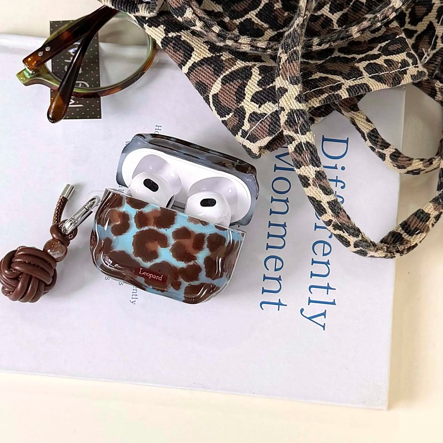 Blue Black Leopard Wavy Earphone Case for Airpods